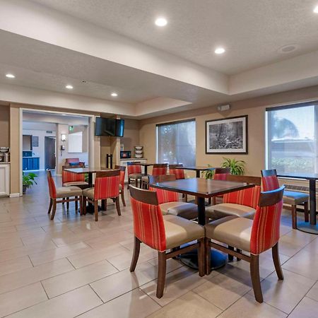 Comfort Inn Lathrop Stockton Airport Экстерьер фото