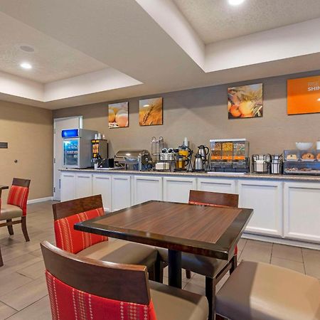 Comfort Inn Lathrop Stockton Airport Экстерьер фото