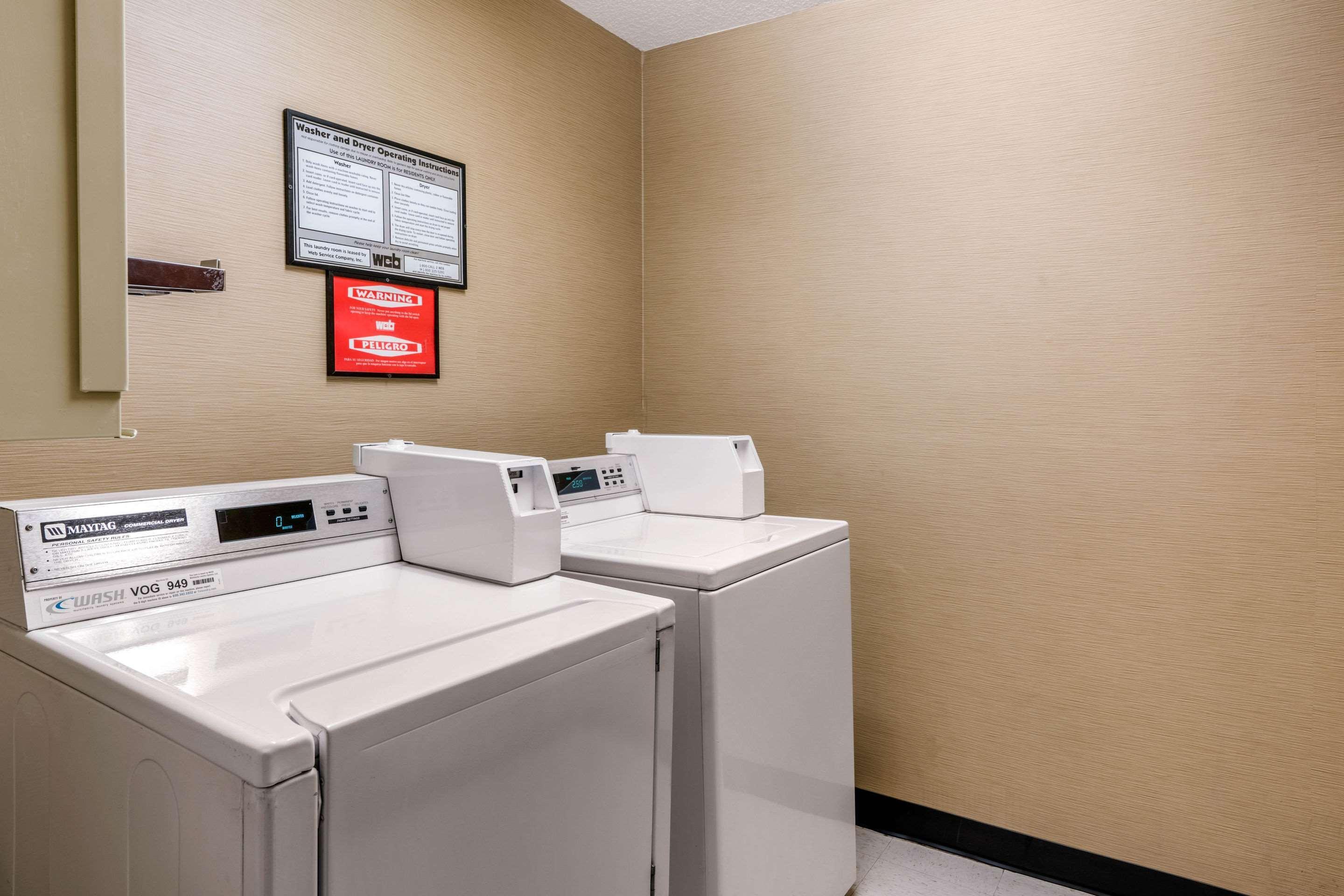 Comfort Inn Lathrop Stockton Airport Экстерьер фото