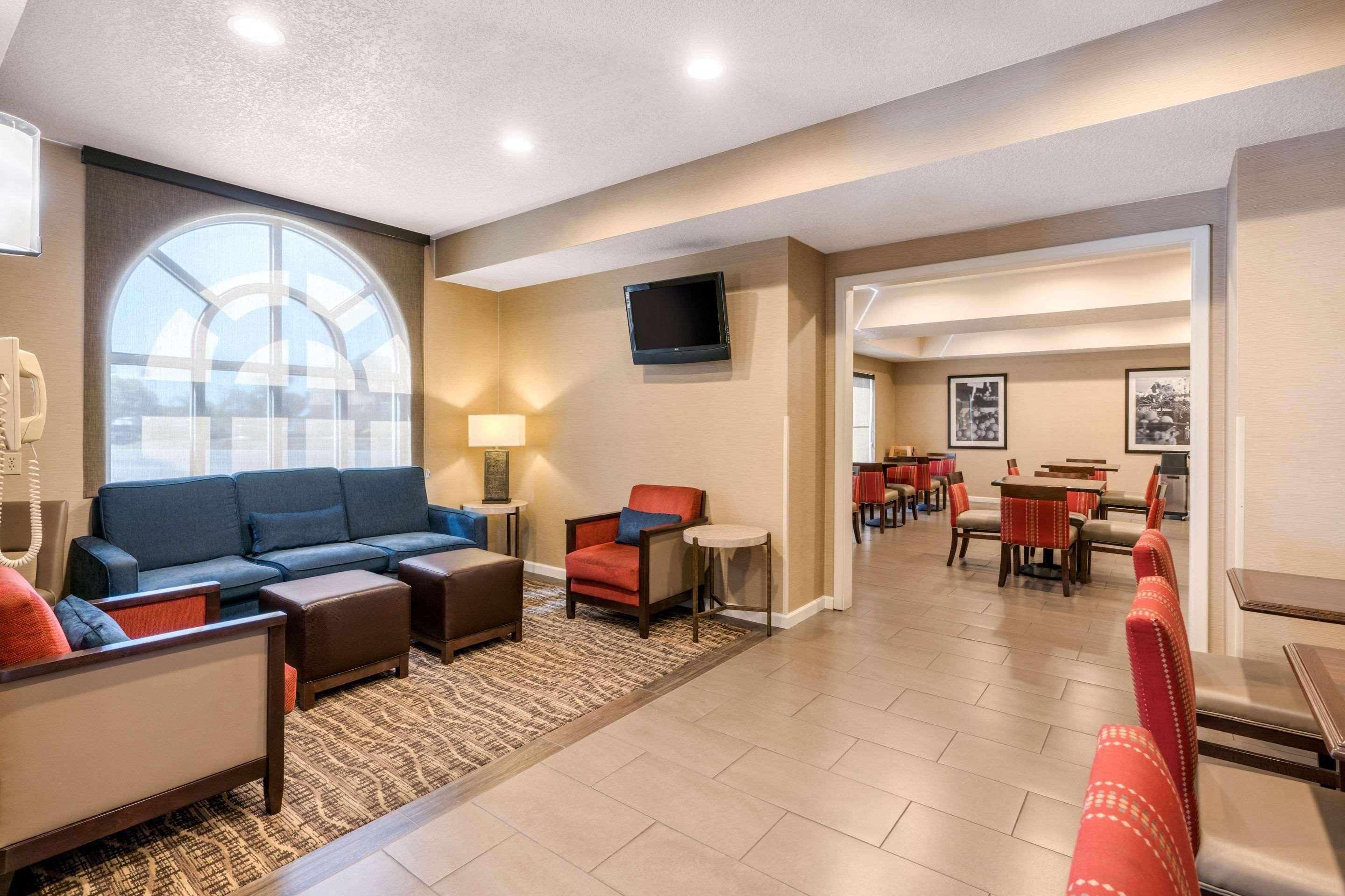 Comfort Inn Lathrop Stockton Airport Экстерьер фото