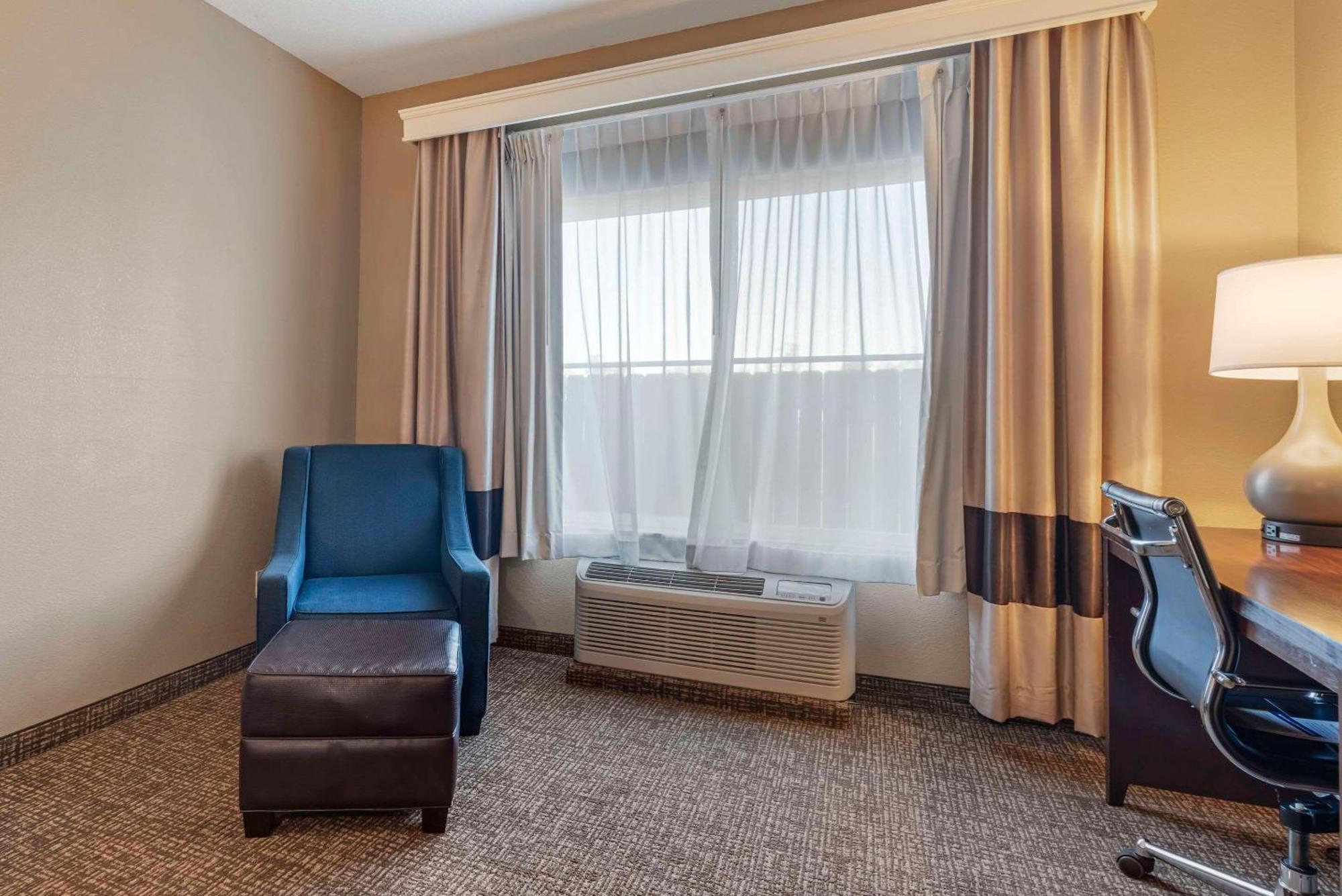 Comfort Inn Lathrop Stockton Airport Экстерьер фото