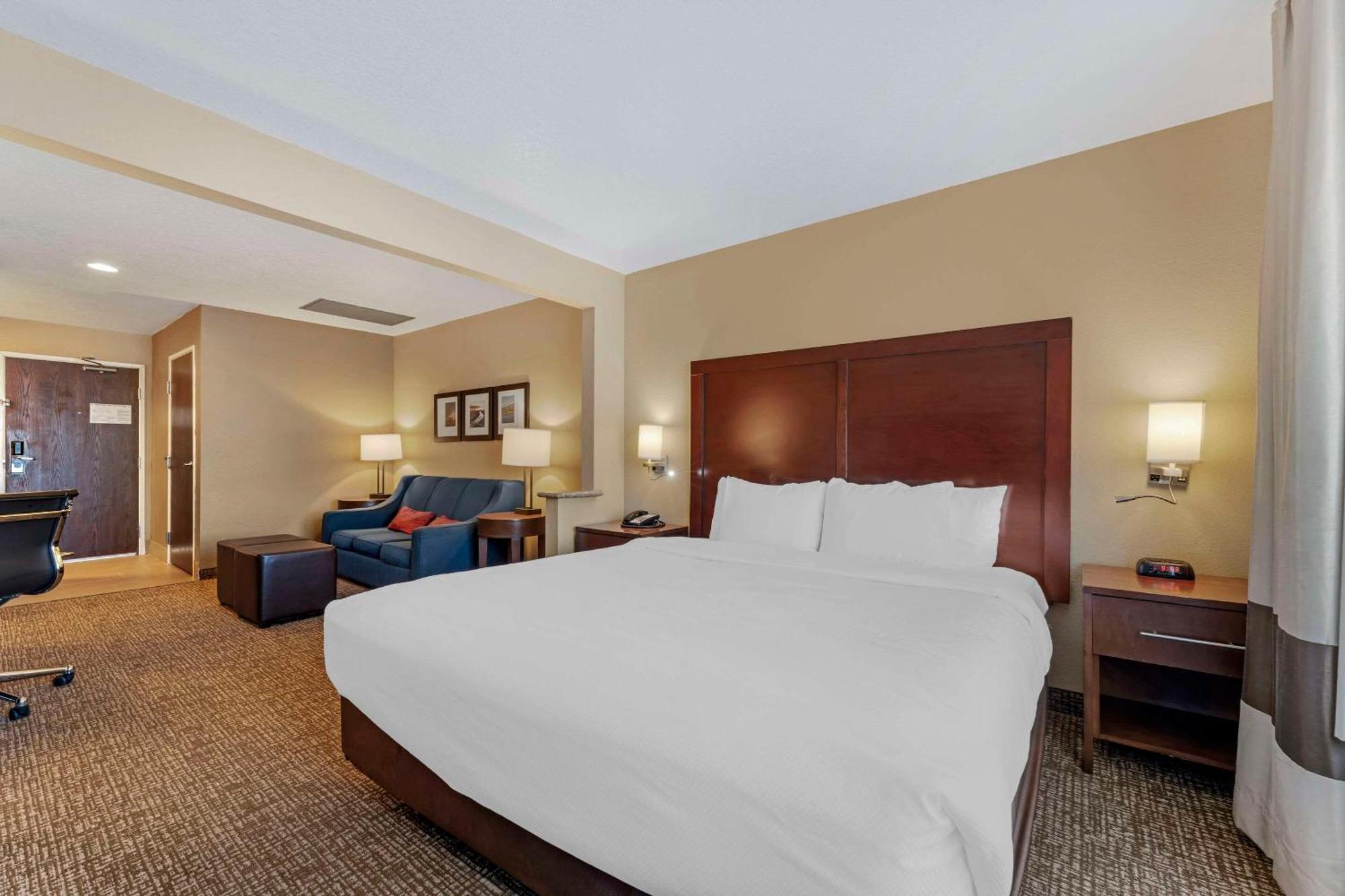 Comfort Inn Lathrop Stockton Airport Экстерьер фото