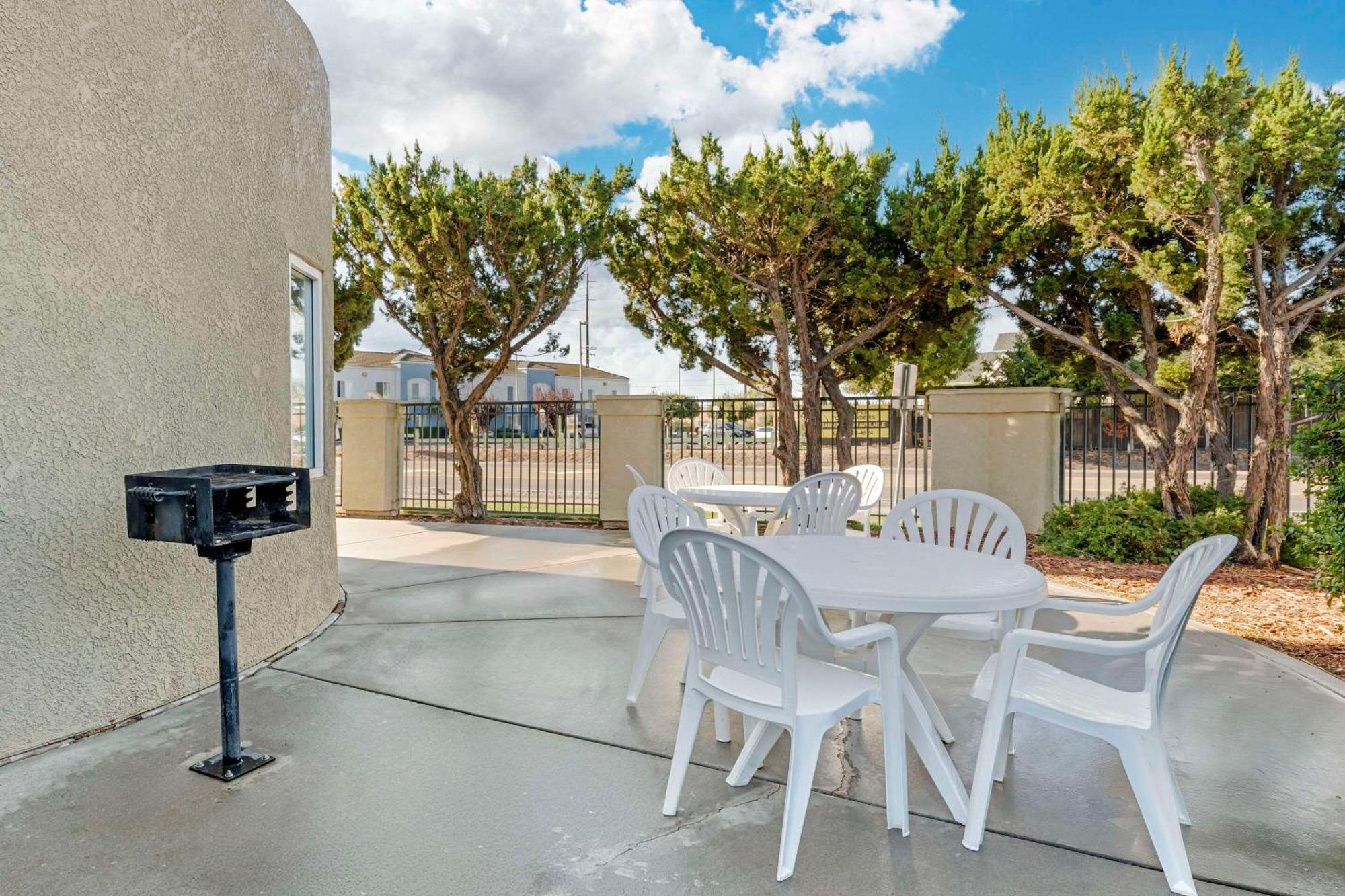 Comfort Inn Lathrop Stockton Airport Экстерьер фото