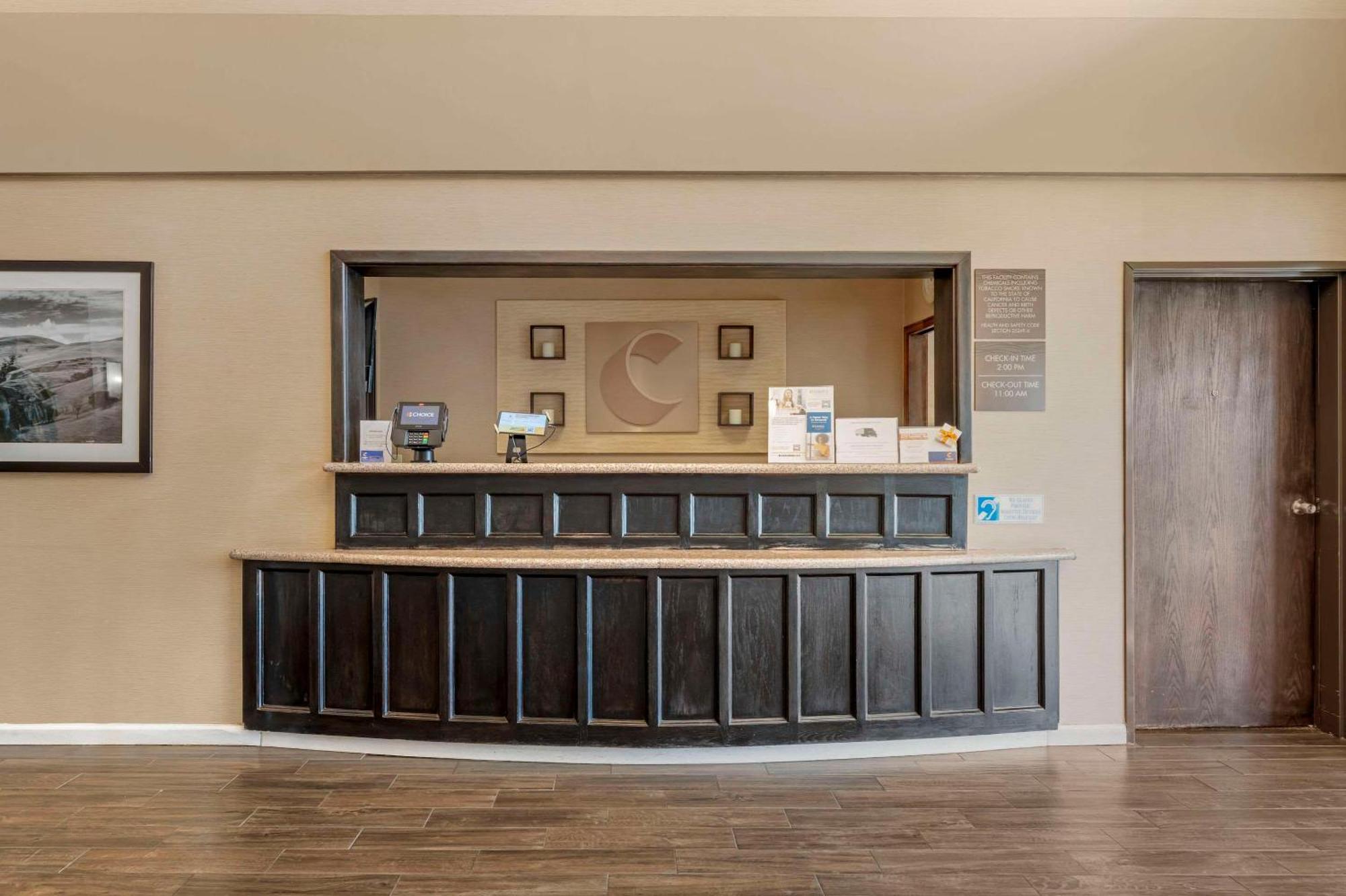 Comfort Inn Lathrop Stockton Airport Экстерьер фото