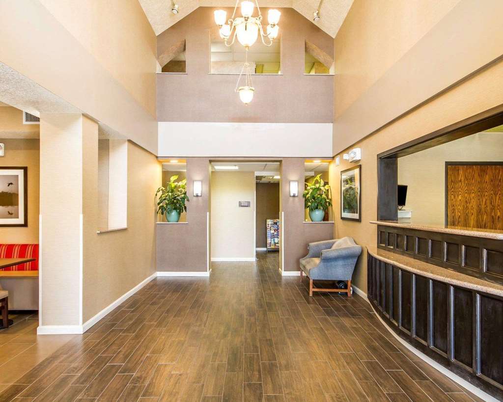 Comfort Inn Lathrop Stockton Airport Интерьер фото