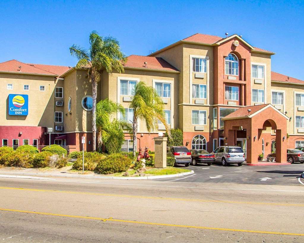 Comfort Inn Lathrop Stockton Airport Экстерьер фото
